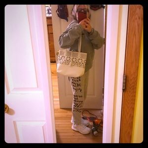 Dress barn light shopping tote